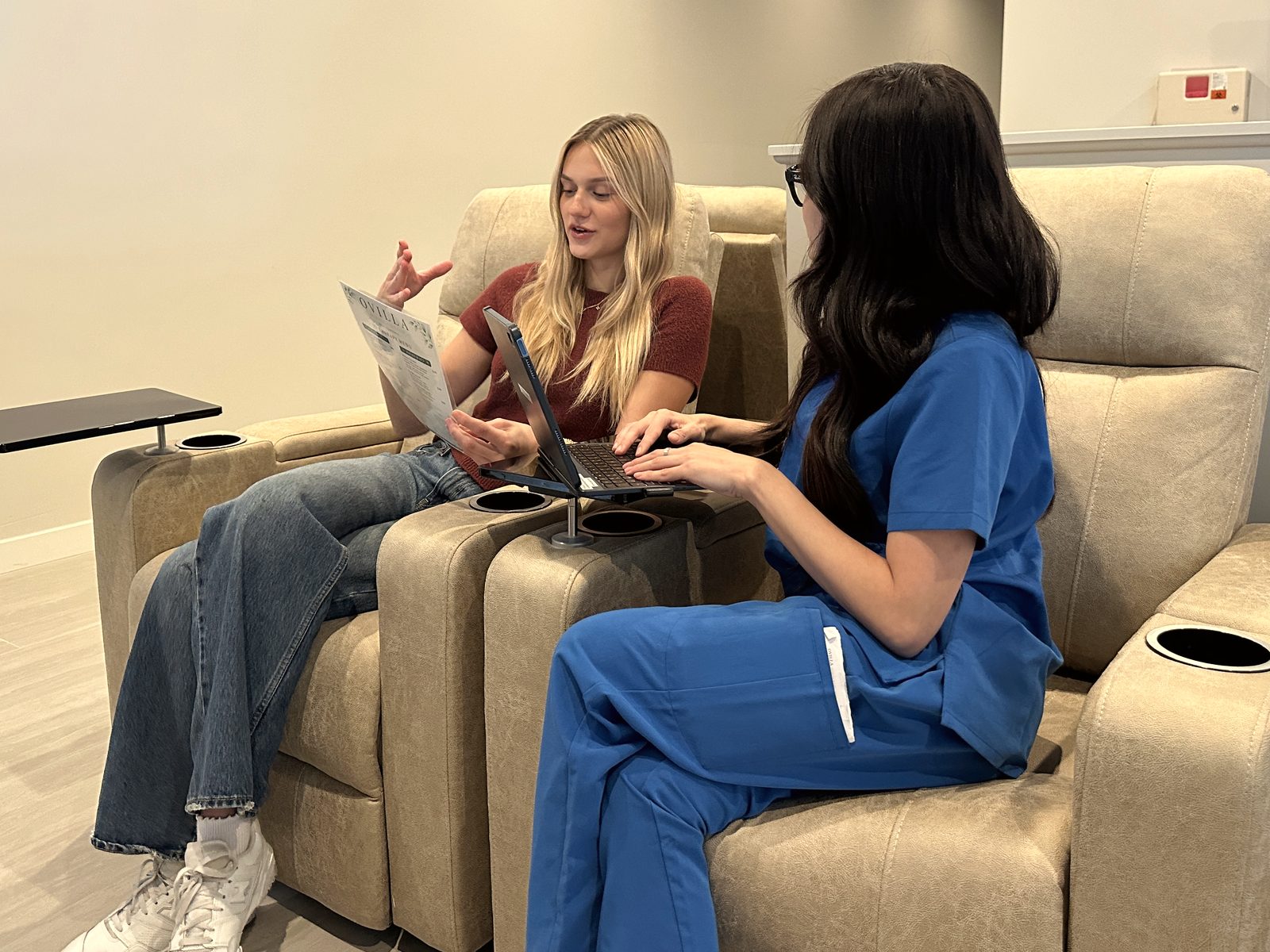 Ovilla clinician discussing goals and health history with a client